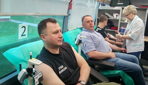 Funkcjonariusze Straży Granicznej oddali krew potrzebującemu policjantowi