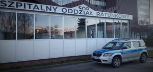 Sierpeccy i płoccy policjanci pilotowali do szpitala samochód z rodzącą kobietą