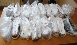 Płońscy policjanci zabezpieczyli podrabianą odzież