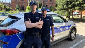 (od lewej) st. post. Łukasz Niewczas i st. sierż. Adrian Kantorek