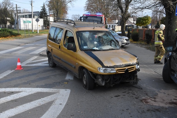 Zdarzenie drogowe Rząśnik ul. Wyszkowska - citroen