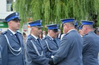 Wiceprzewodniczący Zarządu Głównego NSZZ Policjantów podinsp. Dariusz Brzezicki wraz z wiceprzewodniczącym ZW NSZZ P woj. mazowieckiego  asp. szt. Wojciechem Bieńkiem podczas wręczania odznaczeń