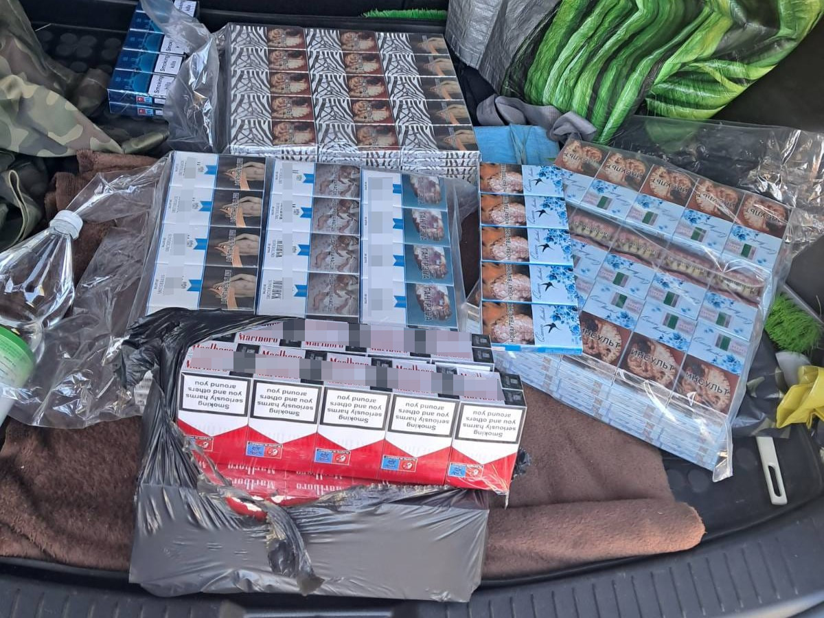 Sukces mazowieckiej Policji w walce z nielegalnym tytoniem - przechwycono ponad pół miliona papierosów z przemytu