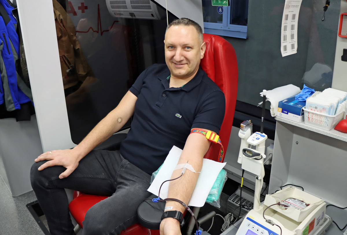 Radomscy mundurowi razem oddali krew przed świętami