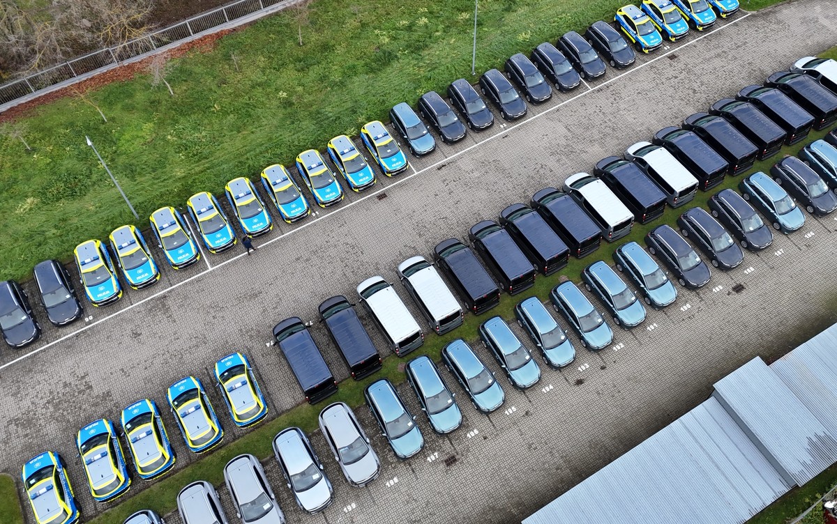 209 nowych samochodów dla mazowieckich policjantów