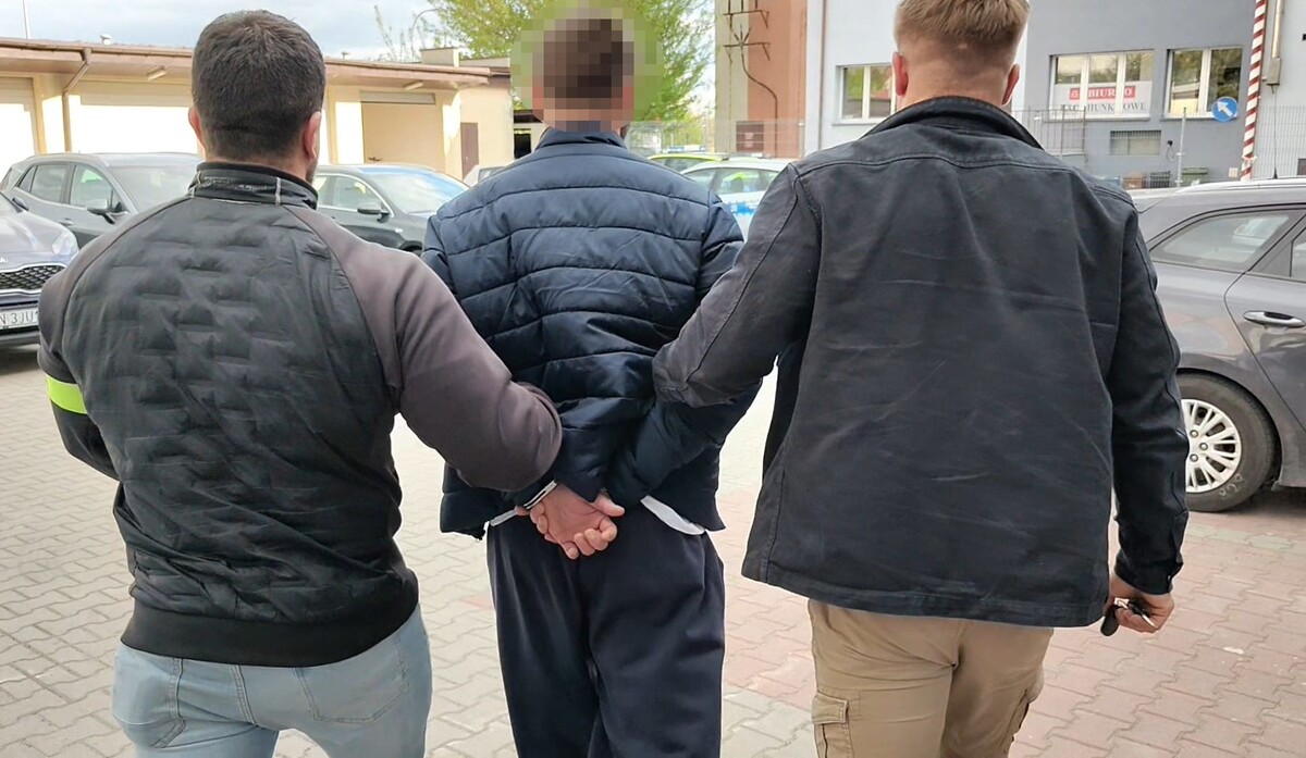 Oszustwo „na wypadek”. Mężczyzna już w rękach prawdziwych policjantów