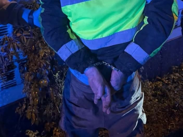 Policjant po służbie zatrzymał sprawcę kradzieży rozbójniczej w Płocku