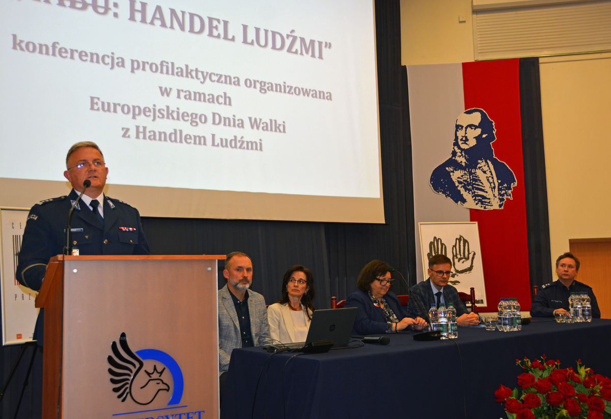 Przełamać TABU. Eksperci w Radomiu dyskutowali o handlu ludźmi