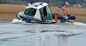 Policyjni wodniacy z Ostrołęki rozpoczęli służbę na wodzie