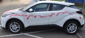 pomalowane sprayem auto