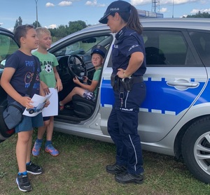 Podczas pikników uczyli bezpieczeństwa oraz promowali zawód policjanta