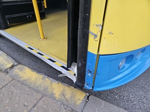 uszkodzony autobus MZK