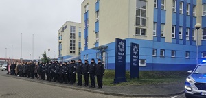 Ostrołęccy policjanci oddali hołd tragicznie zmarłemu asp. szt. Mateuszowi Biernackiemu. Cześć Jego Pamięci!