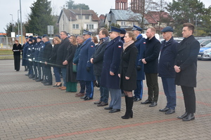 Przekazanie nowych radiowozów dla ostrołęckich policjantów