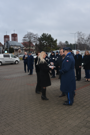 Przekazanie nowych radiowozów dla ostrołęckich policjantów