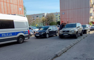 Ostrołęccy policjanci wybili szybę, by ratować małe dziecko