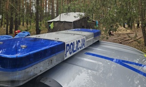 Ostrołęccy policjanci dbają o bezpieczeństwo harcerzy na obozach pod namiotami