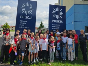 Spotkanie policjantów z uczestnikami półkolonii