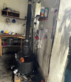 Nielegalna wytwórnia alkoholu