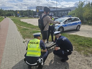 Ostrołęccy policjanci kontrolowali użytkowników hulajnóg i rowerów elektrycznych