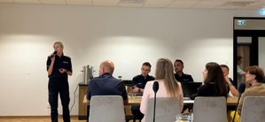 Debata społeczna ostrołęckich policjantów z mieszkańcami gminy Czarnia