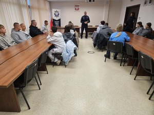 „Dzień z Prewencją” - ostrołęccy policjanci spotkali się z uczniami klas mundurowych