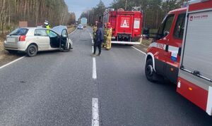 Zdarzenie drogowe w m. Czarnowo - uszkodzony pojazd