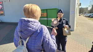 BEZPIECZEŃSTWO PRZEDE WSZYSTKIM - „BEZPIECZNA WIELKANOC” Z OSTROŁĘCKĄ POLICJĄ