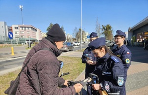 BEZPIECZEŃSTWO PRZEDE WSZYSTKIM - „BEZPIECZNA WIELKANOC” Z OSTROŁĘCKĄ POLICJĄ