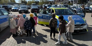 Wyjątkowi mali goście z wizytą u ostrołęckich policjantów