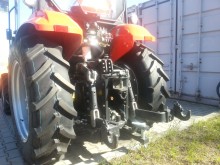 Zdjęcie przedstawiające ciągnik rolniczy