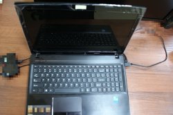 Na zdjęciu widoczny laptop