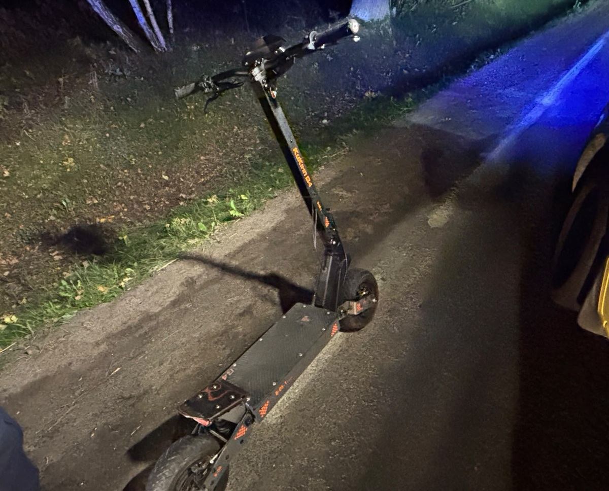 14-letnia dziewczynka uderzyła głową o asfalt podczas jazdy na hulajnodze