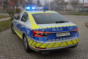 nowy radiowóz drogówki skoda superb