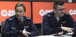 przedstawiciele Komendy Miejskiej Policji w Radomiu podczas audycji w Radiu Radom.