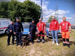 policjanci ratownicy wopr nad zalewem