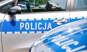 napis policja na radiowozach