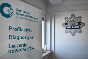 logo komendy miejskiej policji w Radomiu oraz radomskiego centrum onkologii