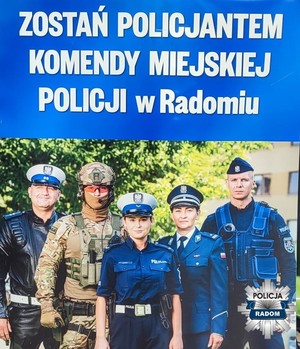5 policjantów w róznym umundurowaniu i napis zostań policjantem komendy miejskiej policji w radomiu