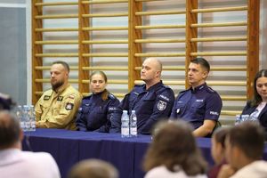 policjanci i strażacy