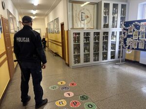policjanci w szkole