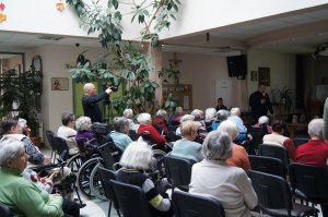 Spotkanie z seniorami w Domu nad Stawami w Siedlcach