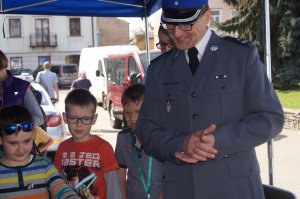 Stoisko profilaktyczne Komendy Miejskiej Policji w Siedlcach jednym z najbardziej obleganych na imprezie „ XII Wiosna w polu i na ogrodzie”