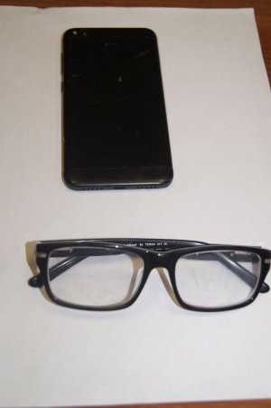 Znaleziono telefon Xiaomi oraz okulary korekcyjne