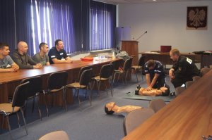 Szkolenie siedleckich policjantów z zakresu pierwszej pomocy