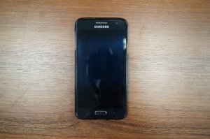Znaleziony telefon SAMSUNG w kolorze czarnym