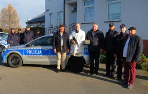 Nowy radiowóz dla policjantów z Chynowa