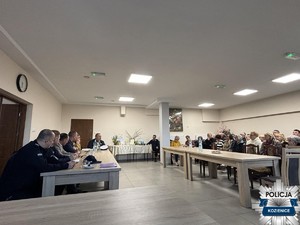 Debata Społeczna z seniorami w Głowaczowie