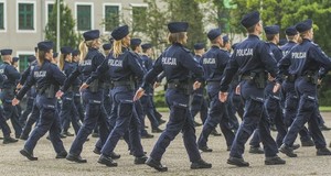 Policjanci na szkole Policji