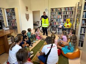 Spotkanie z policjantką w Bibliotece Publicznej w Kozienicach